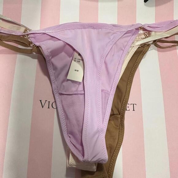 Victoria’s Secret V-String Set - Picture 2 of 3